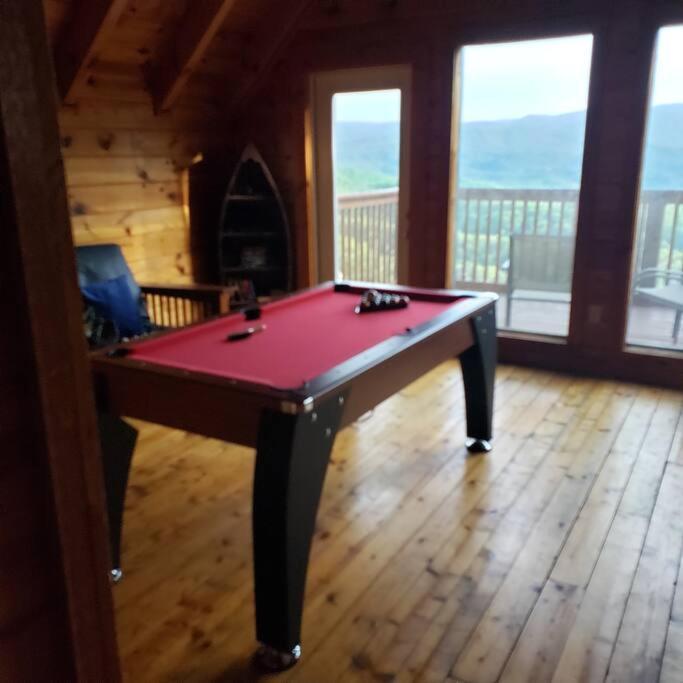 Yogi'S Den: Breathtaking Views! 3 Min To Dollywood, On 1 Acre! Villa Sevierville Exteriör bild
