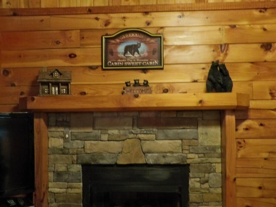 Yogi'S Den: Breathtaking Views! 3 Min To Dollywood, On 1 Acre! Villa Sevierville Exteriör bild