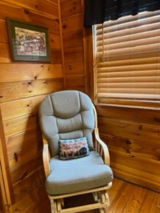 Yogi'S Den: Breathtaking Views! 3 Min To Dollywood, On 1 Acre! Villa Sevierville Exteriör bild
